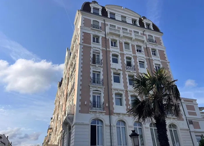 Studio Lumineux Avec Balcon A Saint-Jean-De-Luz, A Deux Pas De La Plage Et Des Commerces - Fr-1-239-839